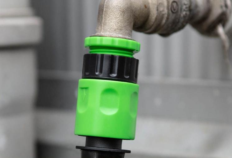 Набор для полива Verto в комплекте шланг 7,5-22 м 15G700/коннектор 2 муфты (15G890) - фото 2