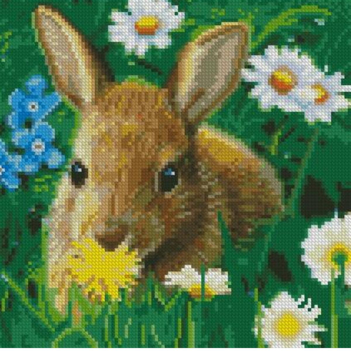 Алмазная мозаика Strateg Премиум Зайка на лужайке 30x30 см (CA-0032)