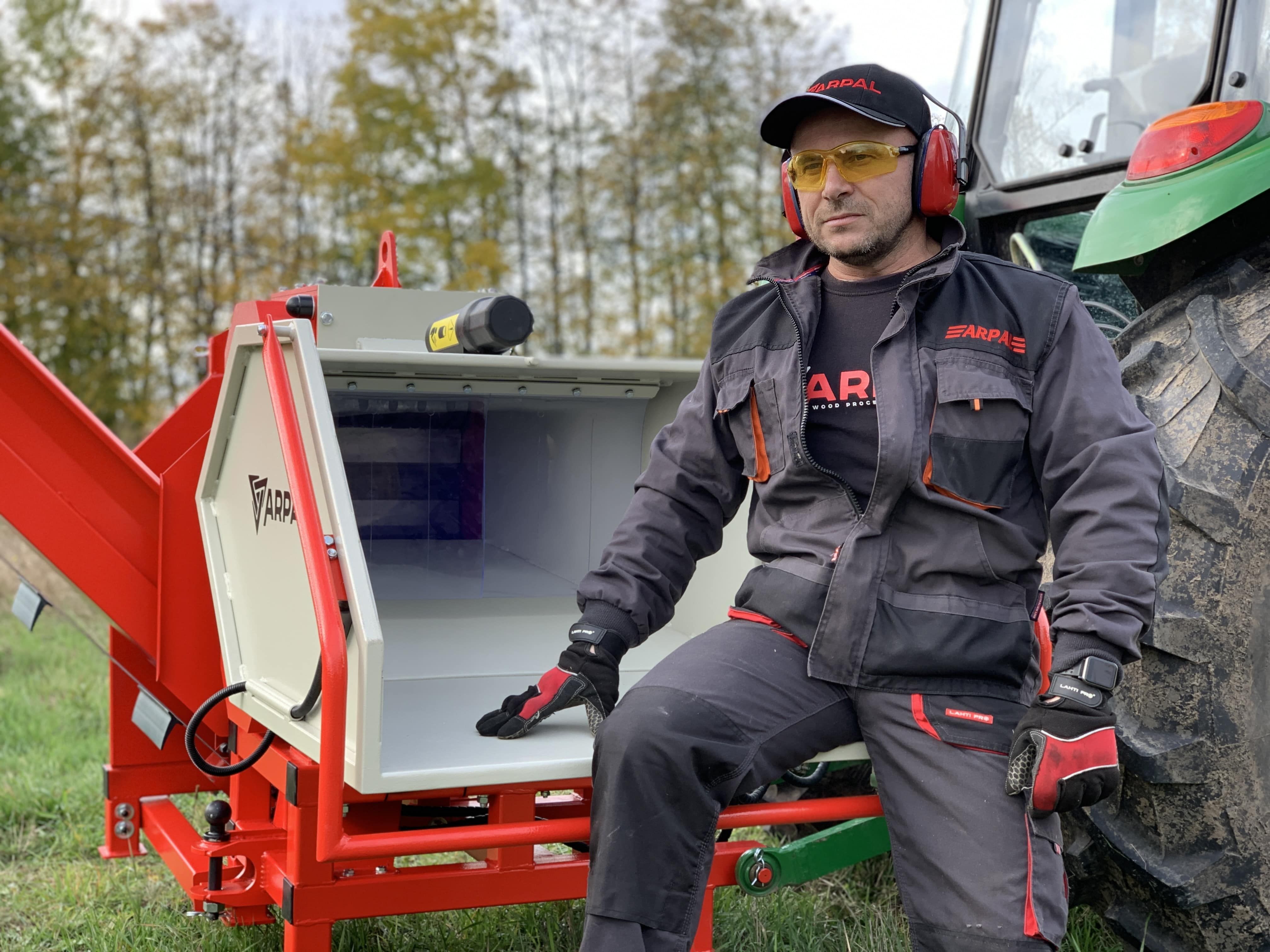 Подрібнювач гілок Arpal на шматки дров до трактора (АМ-200ТР-К) - фото 20 Подрібнювач гілок Arpal на шматки дров до трактора (АМ-200ТР-К) - фото 20