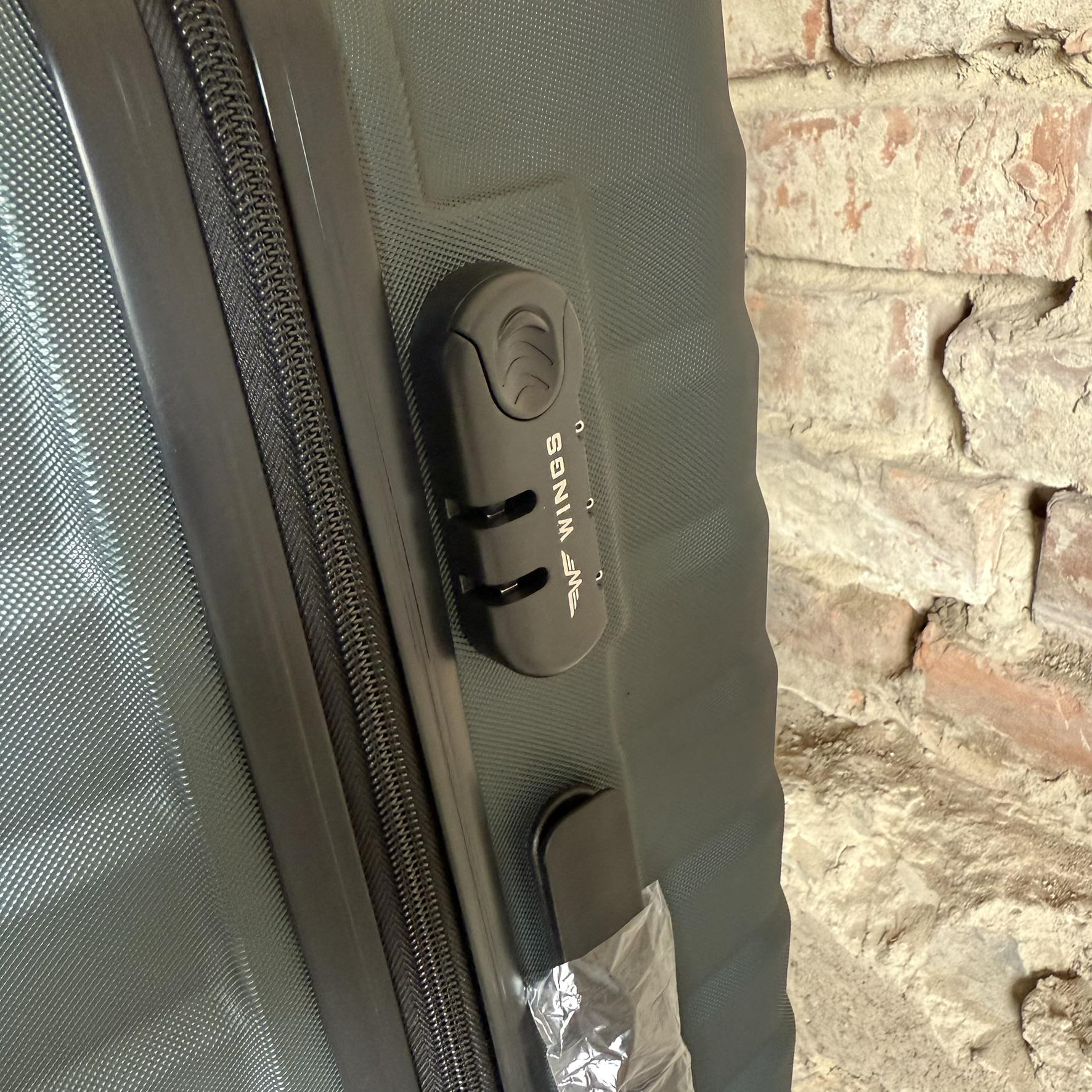 Чемодан Wings PEA01 дорожный М Зеленый (26557302) - фото 7 Чемодан Wings PEA01 дорожный М Зеленый (26557302) - фото 7