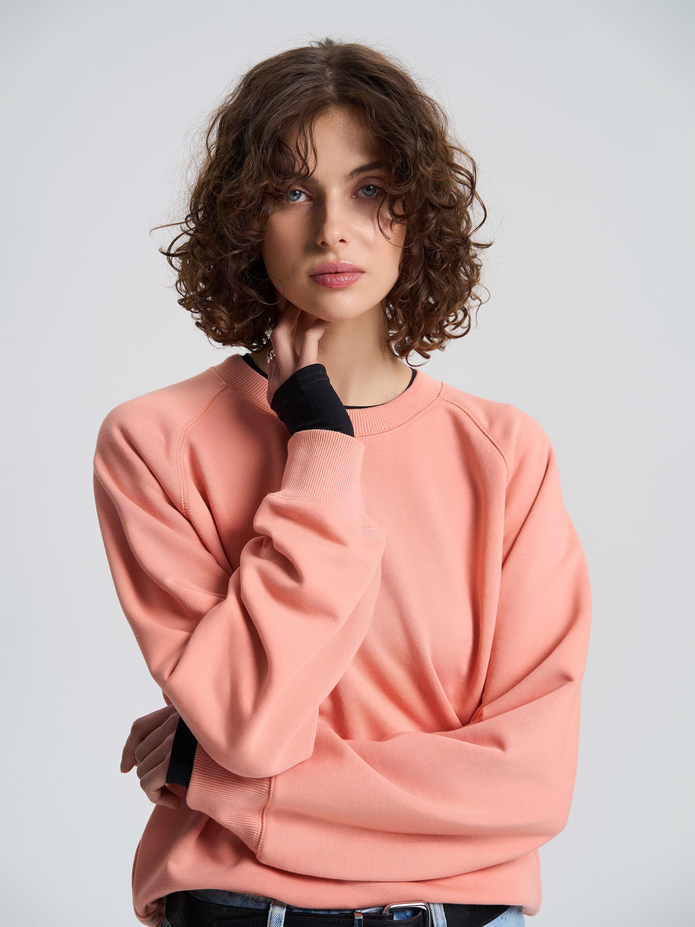 Свитшот-реглан женский укороченный ROZA 231111 L Коралловый (4824005718861) - фото 3 Свитшот-реглан женский укороченный ROZA 231111 L Коралловый (4824005718861) - фото 3