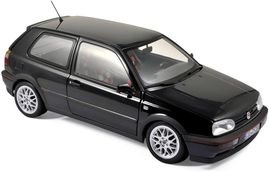 Модель автомобиля Norev 1:18 Volkswagen Golf 3 GTI 1991-1997 Black (188415)