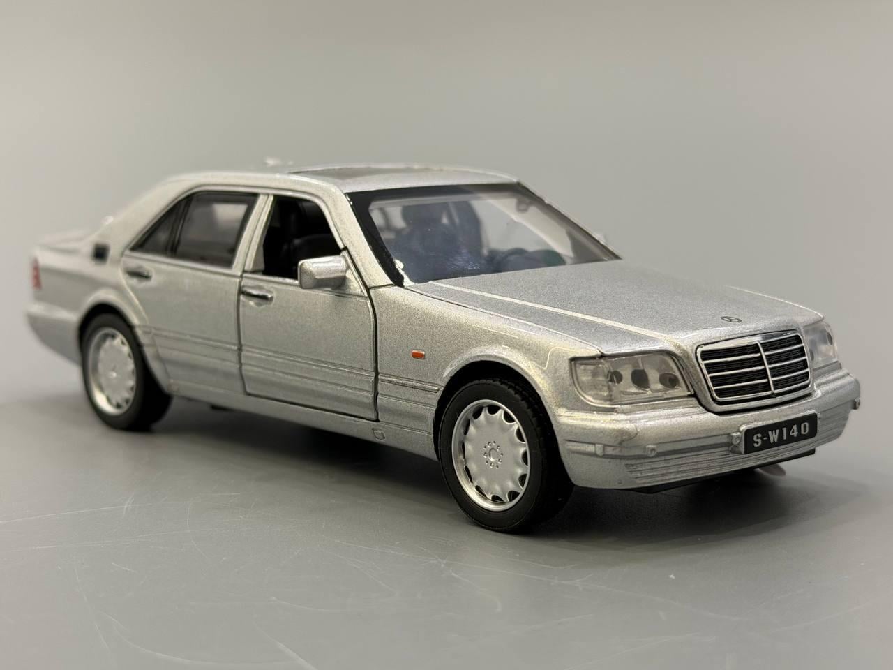 Машинка TK Union Group Mercedes-Benz W140 металл 1:32 свет/звук открывается дверь/капот/багажник Серый (LF-43189)