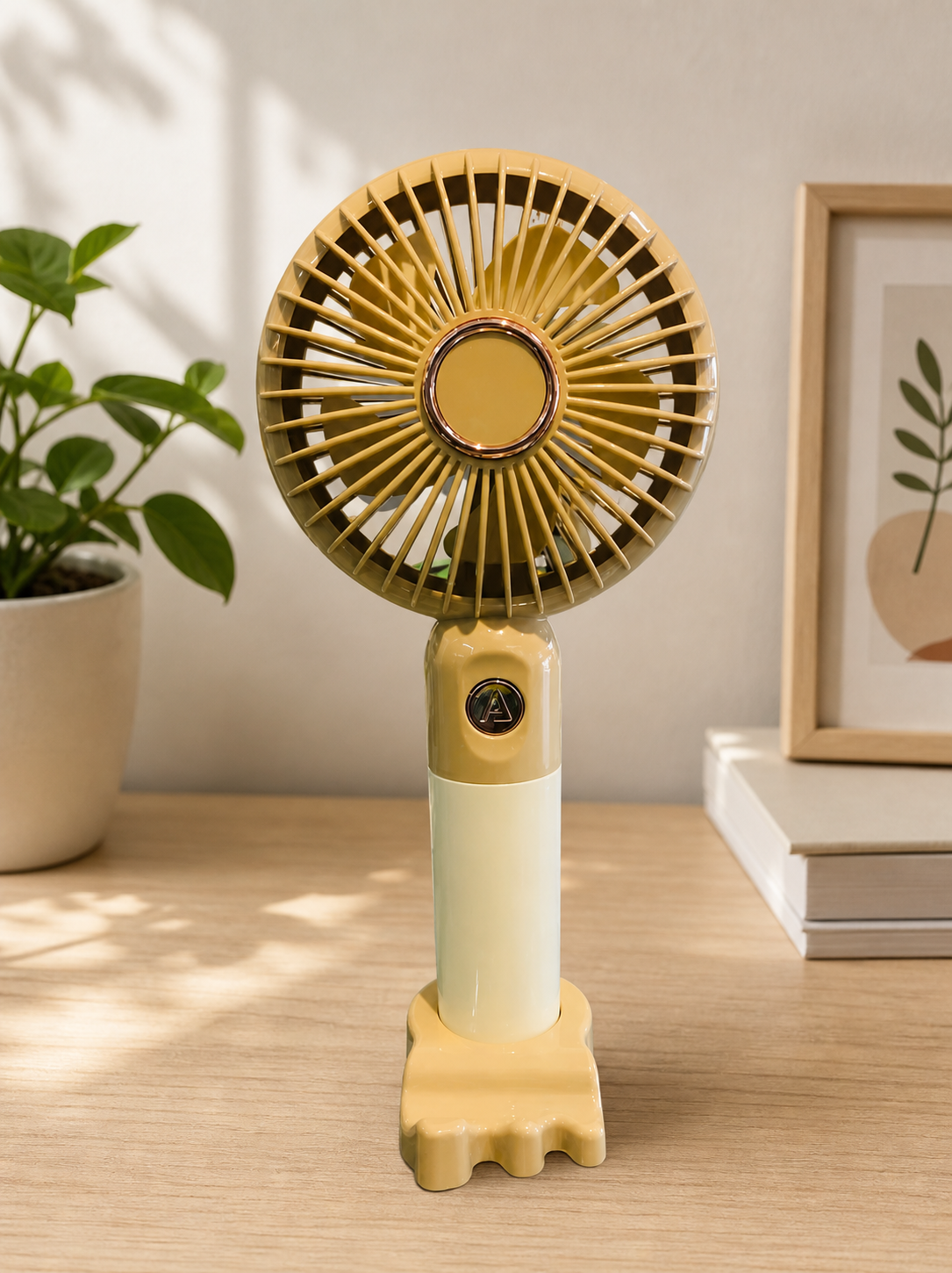 Вентилятор ручний акумуляторний для дому та поїздок Handheld Fan з підставкою та роботою від 2 до 8 годин (35973444)