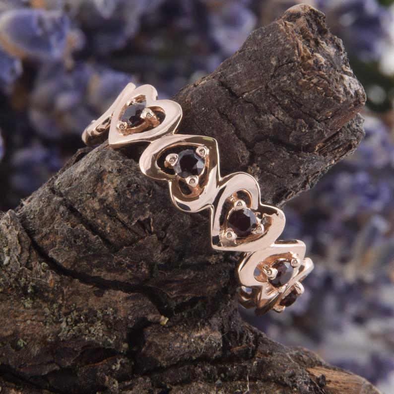 Кільце з червоного золота з гранатами (2245407184)