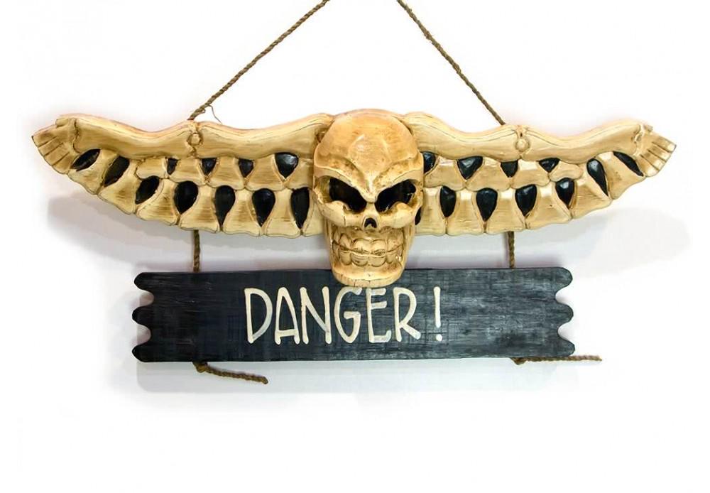 Статуэтка Череп с костями Danger! 54х12х35 см (24328)