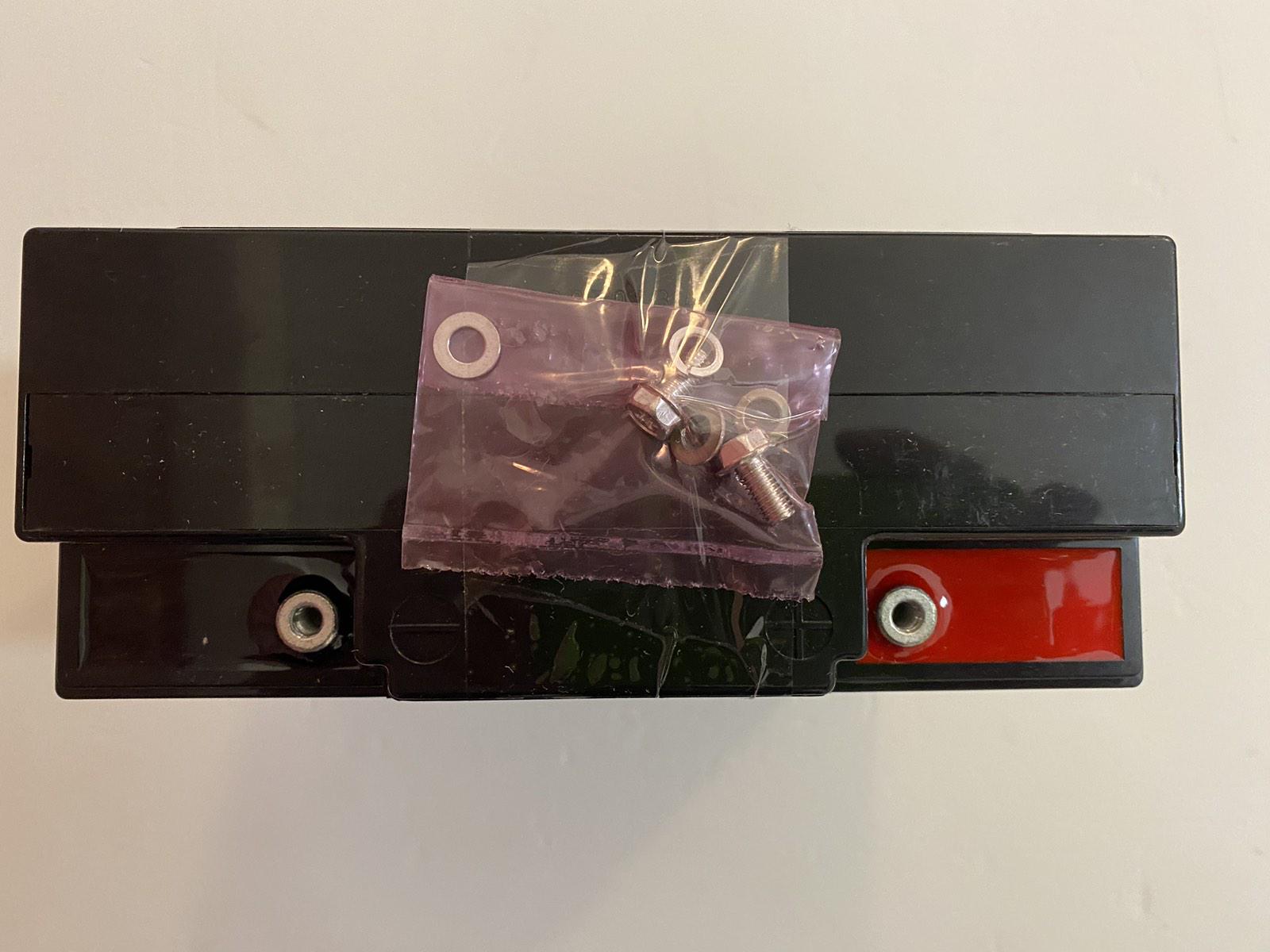 Акумуляторна батарея загального призначення Yuasa VRLA 12V 17 Ah 180x76x167 мм 6,1 кг (NP17-12I) - фото 3 Акумуляторна батарея загального призначення Yuasa VRLA 12V 17 Ah 180x76x167 мм 6,1 кг (NP17-12I) - фото 3