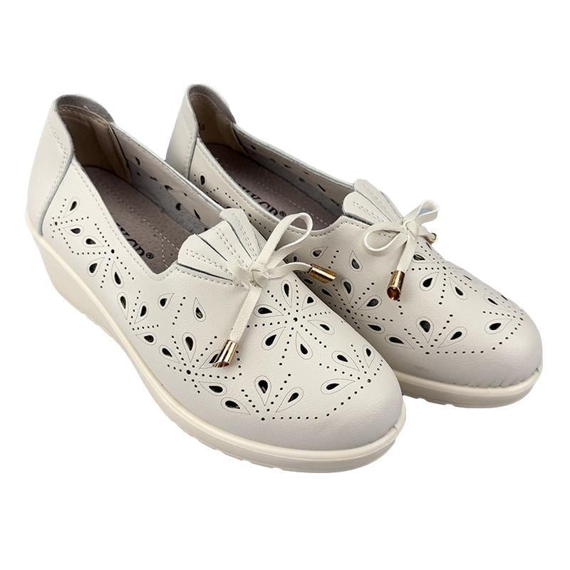 Мокасини жіночі перфорована шкіра 20031-3 p. 38 24,5 см Молочний