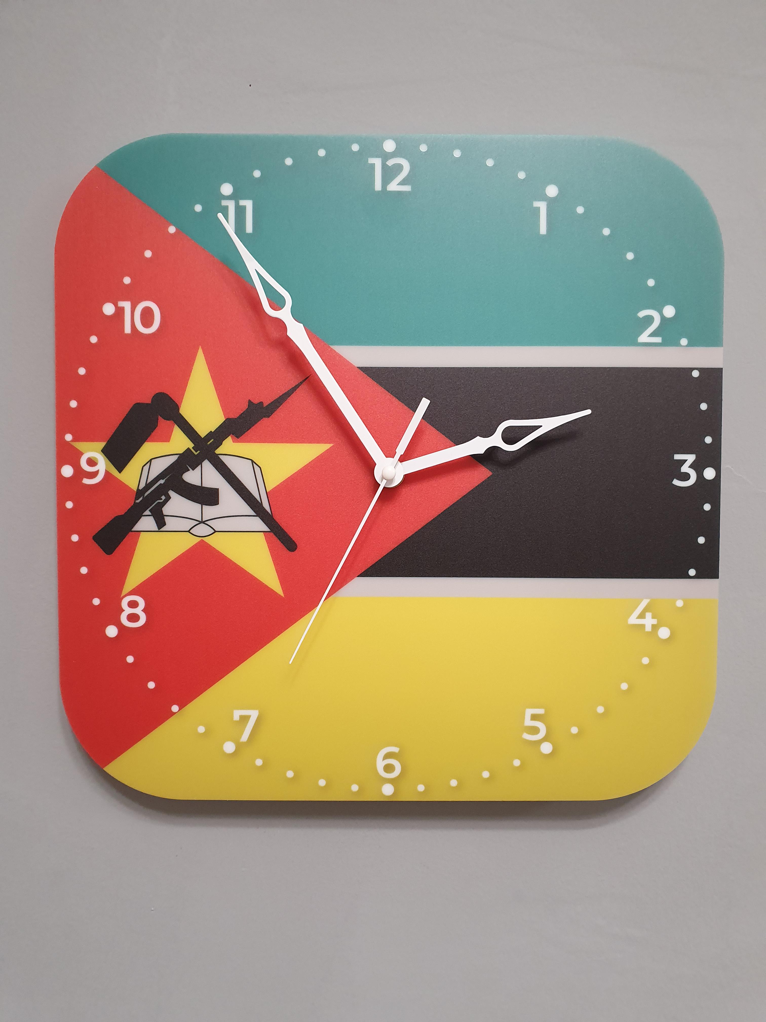 Часы настенные флаг Мозамбик (3784) Часы настенные флаг Мозамбик (3784)