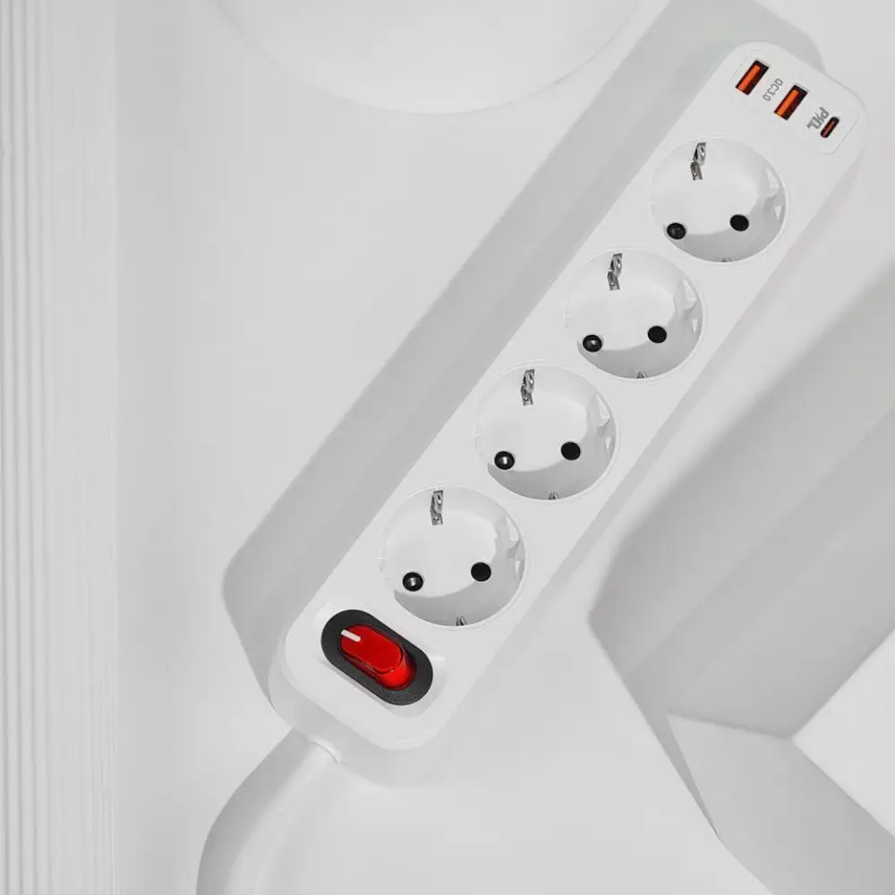 Подовжувач Hoco NS1 Aura 4-bit PD 20W 4 розетки/ 2хUSB/ Type-C 5В/3А 1,8 м (35511) - фото 3 Подовжувач Hoco NS1 Aura 4-bit PD 20W 4 розетки/ 2хUSB/ Type-C 5В/3А 1,8 м (35511) - фото 3