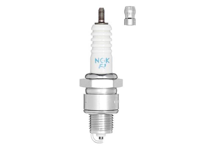 Свеча зажигания NGK BPR7HS