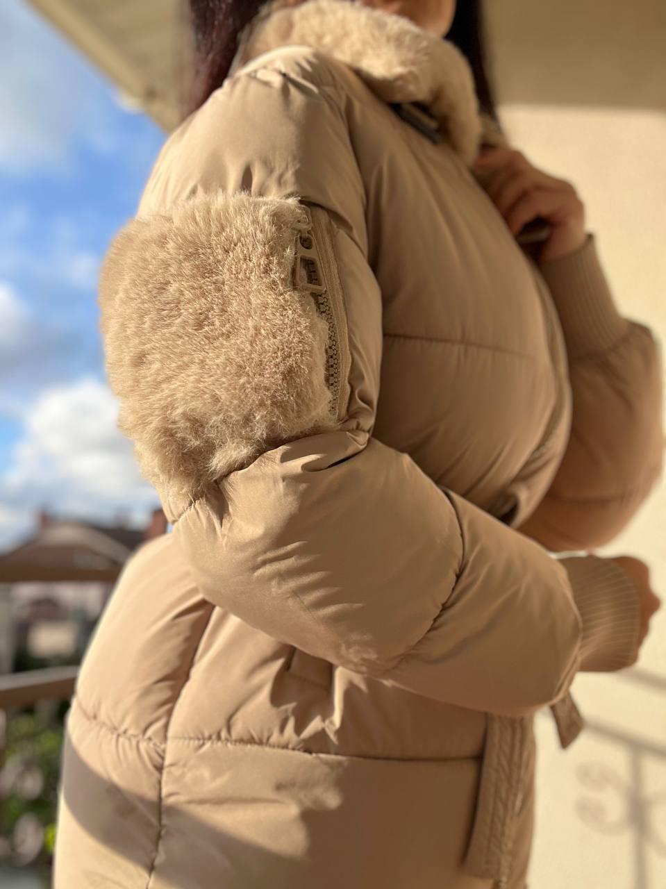 Куртка жіноча Snow Passion 6211 пілот з поясом хутро подовжена р. 44 Бежевий (1007) - фото 7 Куртка жіноча Snow Passion 6211 пілот з поясом хутро подовжена р. 44 Бежевий (1007) - фото 7