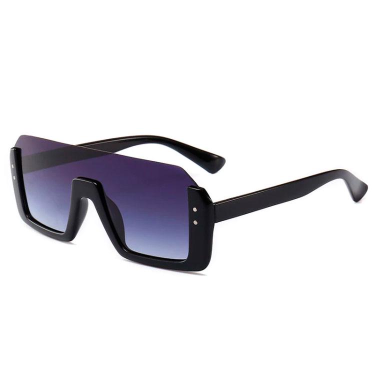 Солнцезащитные очки Berkani Black
/Gray (BOF28926)