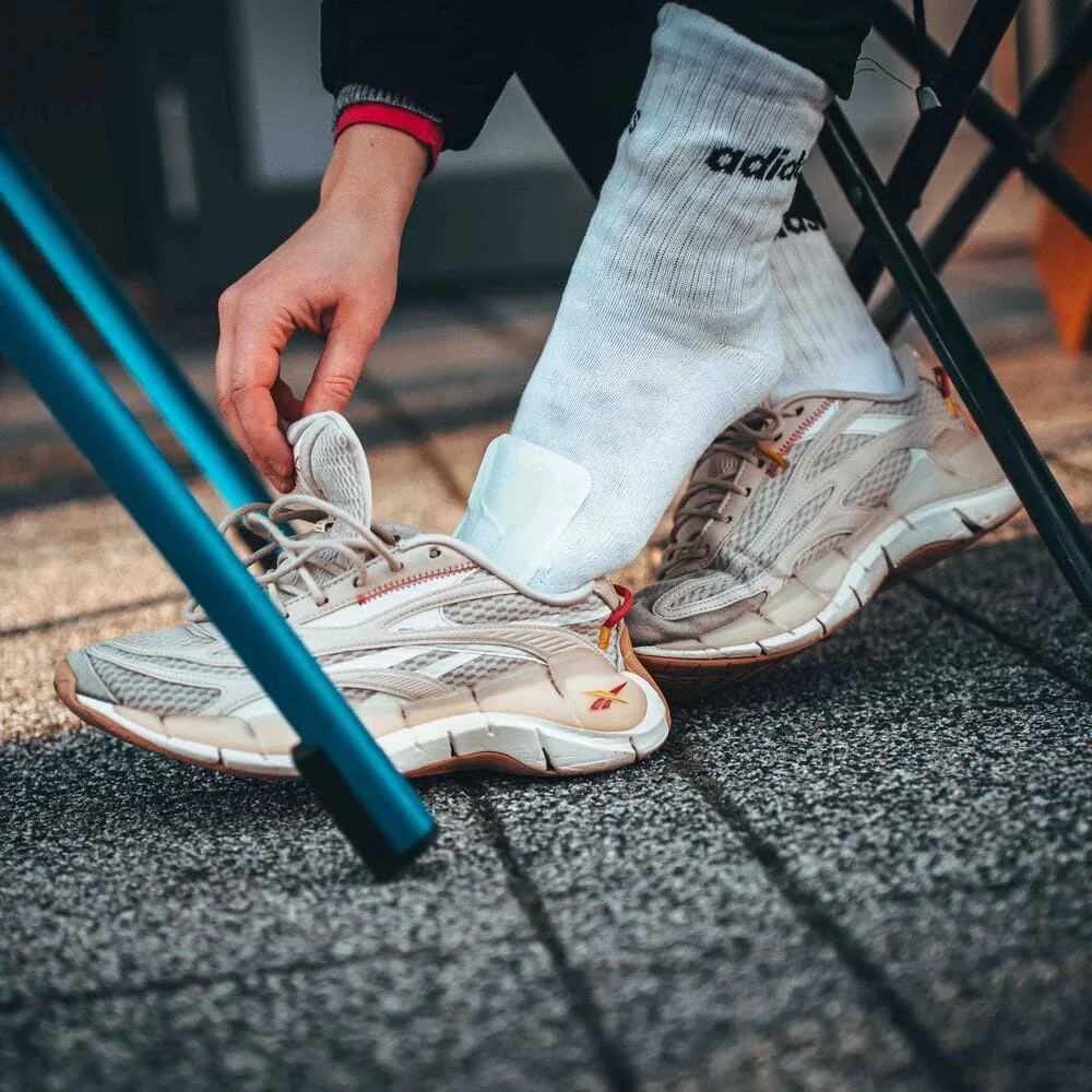 Химическая грелка для ног Body Hot Pack Warmer 6 шт. до 6 часов тепла 95х70 мм самоклеящиеся (2619) - фото 3 Химическая грелка для ног Body Hot Pack Warmer 6 шт. до 6 часов тепла 95х70 мм самоклеящиеся (2619) - фото 3