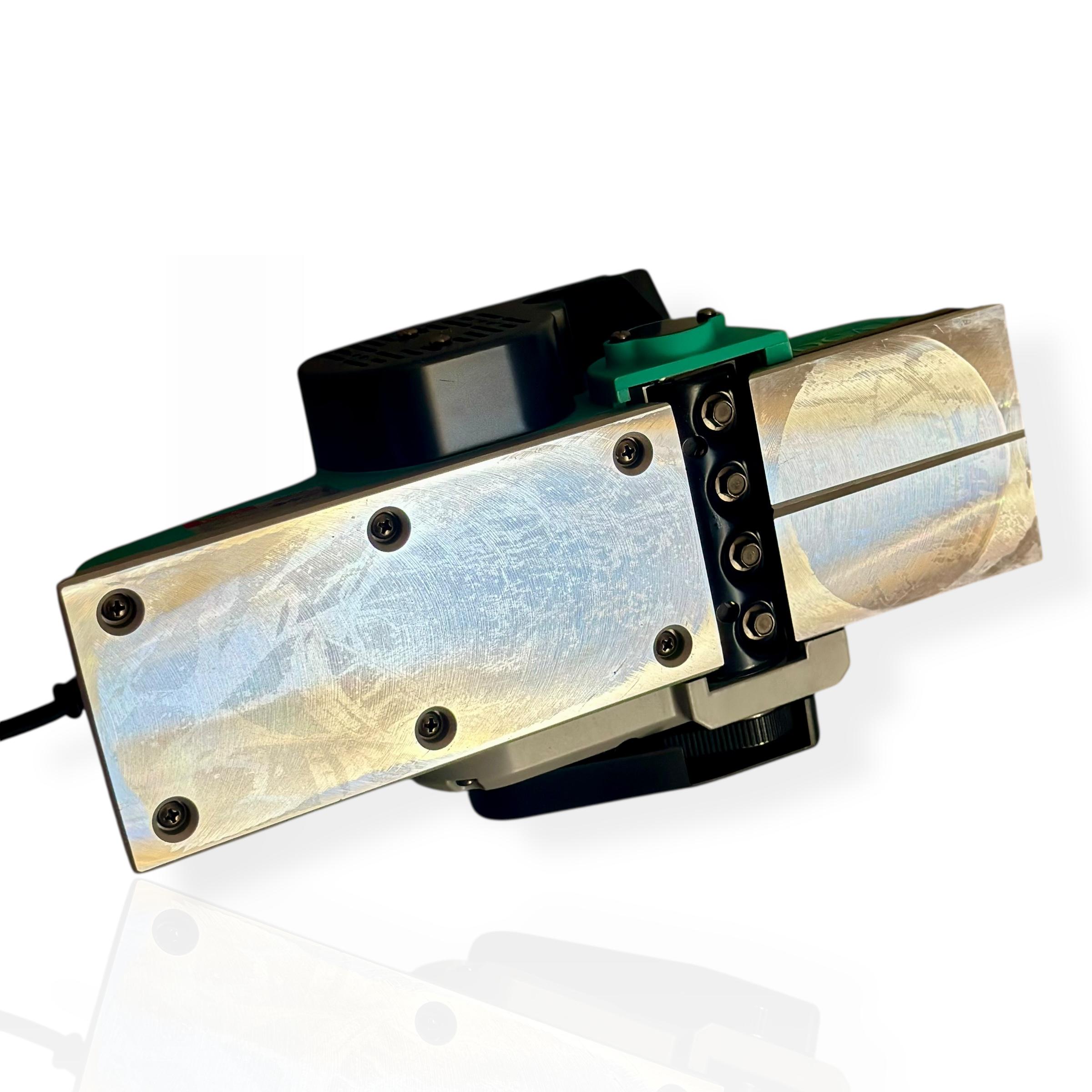 Рубанок електричний DCA по дереву 840 Вт 110 мм (AMB110) - фото 7 Рубанок електричний DCA по дереву 840 Вт 110 мм (AMB110) - фото 7