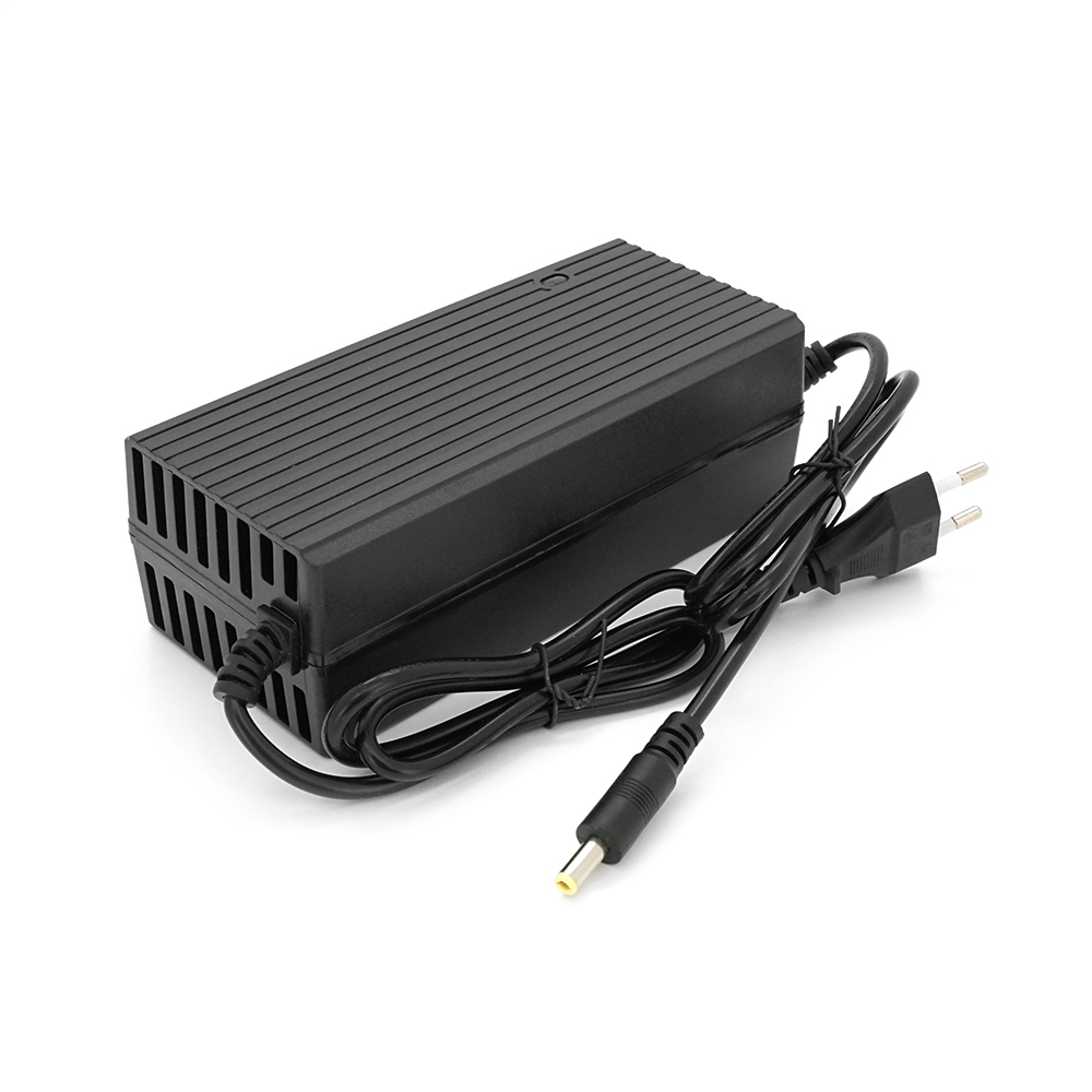 Зарядное устройство 10S Li-ion с индикацией зарядки 36V 3A 42V 5,5x2,5 мм (25765884)