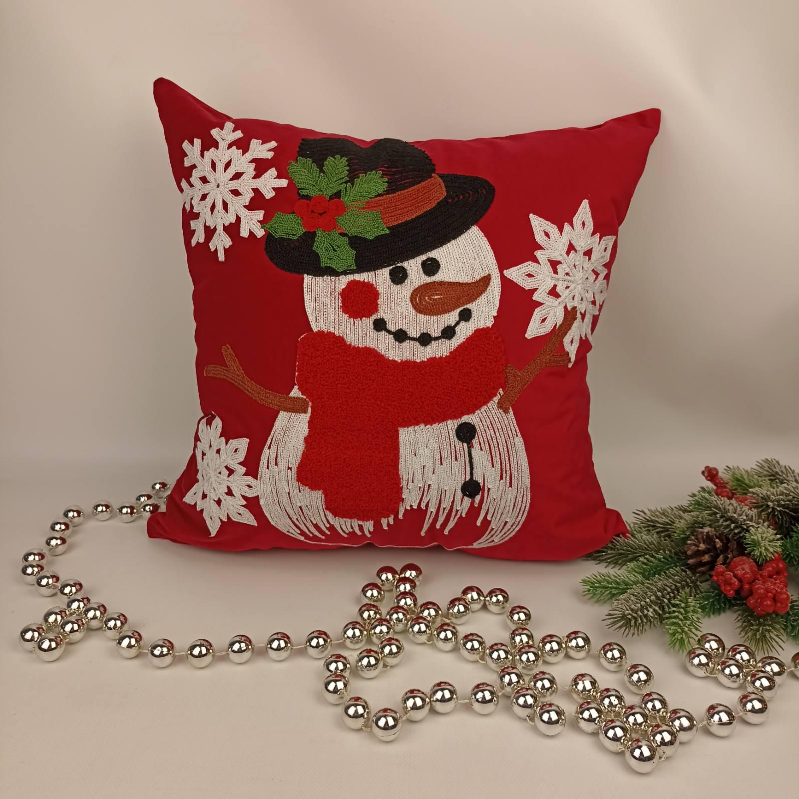 Наволочка новогодняя велюровая Snowman 45х45 см Red (CN36817)