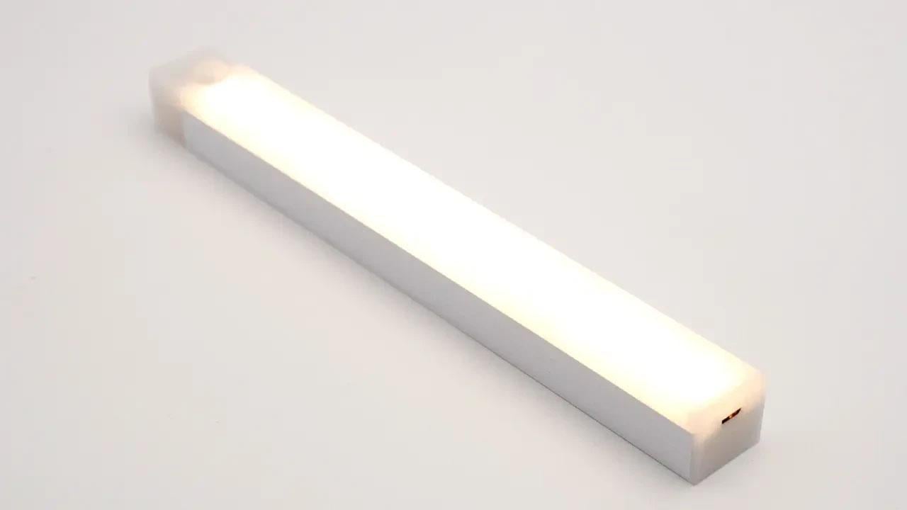 Светодиодный светильник беспроводной с датчиком движения с аккумулятором 30 см (5002415) Светодиодный светильник беспроводной с датчиком движения с аккумулятором 30 см (5002415)