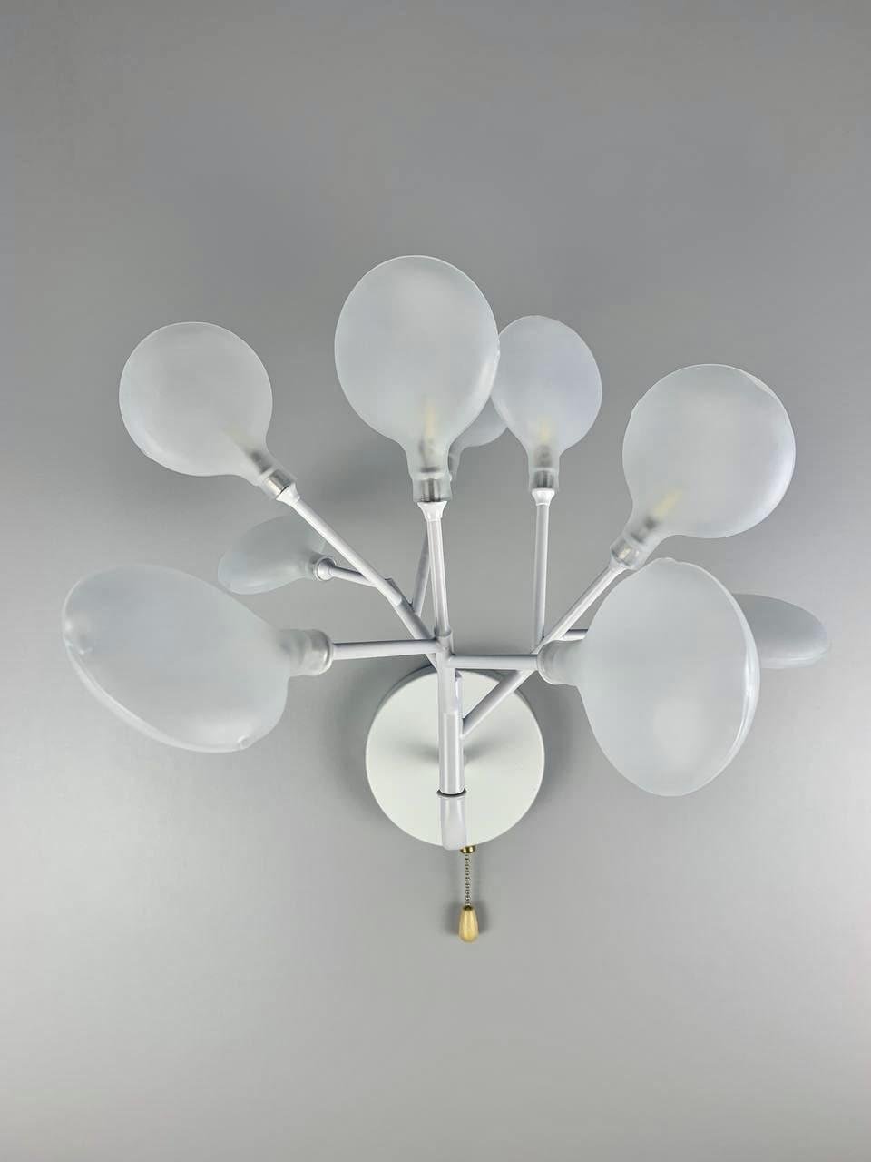 Настенный светильник флористический с белыми плафонами Белый (W 686/9 WT-WH)