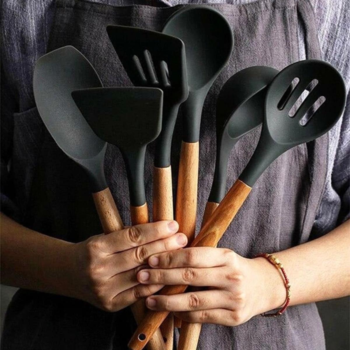 Набір кухонного приладдя із силікону та дерева з підставкою Kitchen Set 12 пр. Чорний (HA-50) - фото 7 Набір кухонного приладдя із силікону та дерева з підставкою Kitchen Set 12 пр. Чорний (HA-50) - фото 7