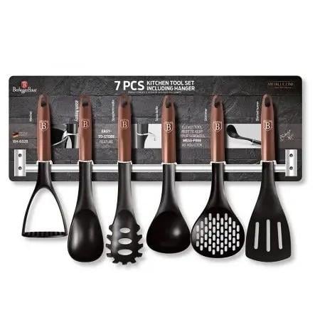 Набір пластикового кухонного приладдя на металевому підвісі (6328-BH)