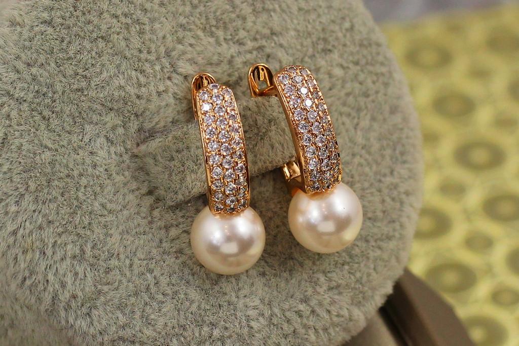 Серьги Xuping Jewelry три дорожки с жемчугом 2 см Золотистый (2062848571)