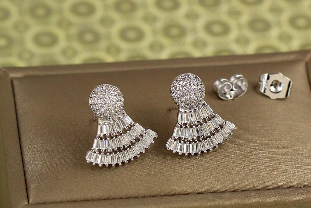 Серьги гвоздики Xuping Jewelry Воланчик 1,8 см Серебристый