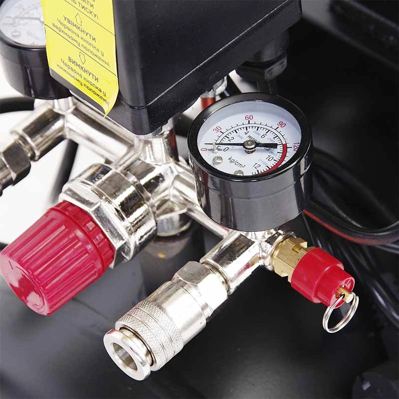 Компрессор двухцилиндровый Apro ременной OFBD-50 2,2 кВт 402 л/мин 8 бар 50 л 2 крана/масло 0,5 л (850181) - фото 4 Компрессор двухцилиндровый Apro ременной OFBD-50 2,2 кВт 402 л/мин 8 бар 50 л 2 крана/масло 0,5 л (850181) - фото 4