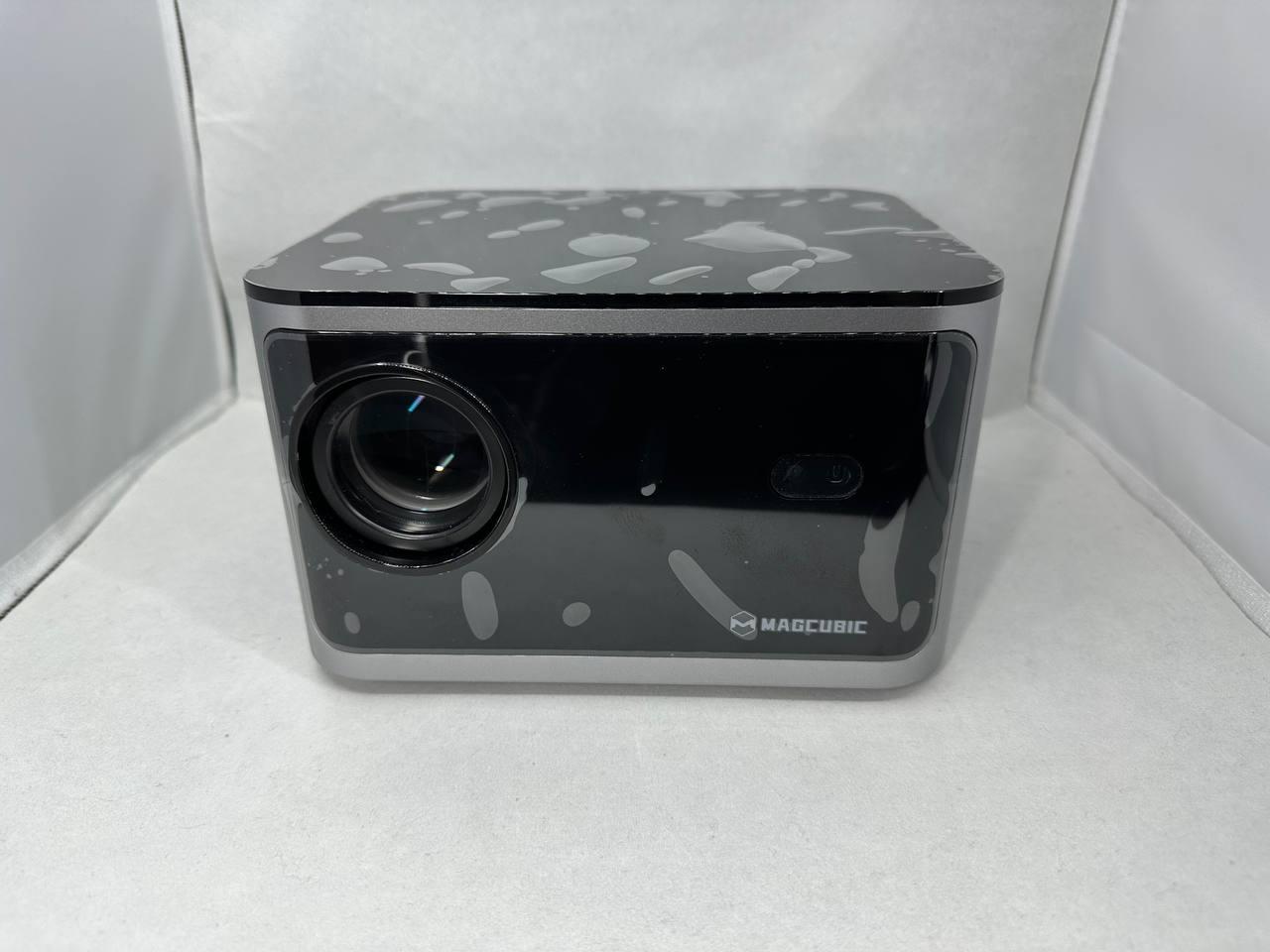 Проектор смарт Magcubic HY350 PRO 2/32GB 580ANSI 4K Full HD з автофокусом та пульт дистанційного керування Проектор смарт Magcubic HY350 PRO 2/32GB 580ANSI 4K Full HD з автофокусом та пульт дистанційного керування