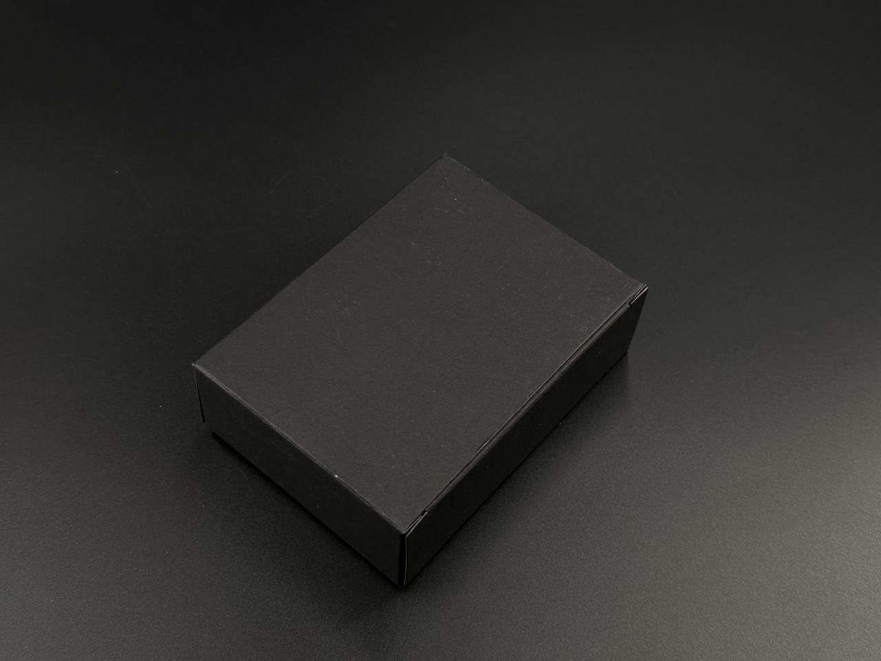 Коробка для подарков сборная с прозрачным окном картонная 9,5х7х3 см Черный (OA-95) - фото 2 Коробка для подарков сборная с прозрачным окном картонная 9,5х7х3 см Черный (OA-95) - фото 2