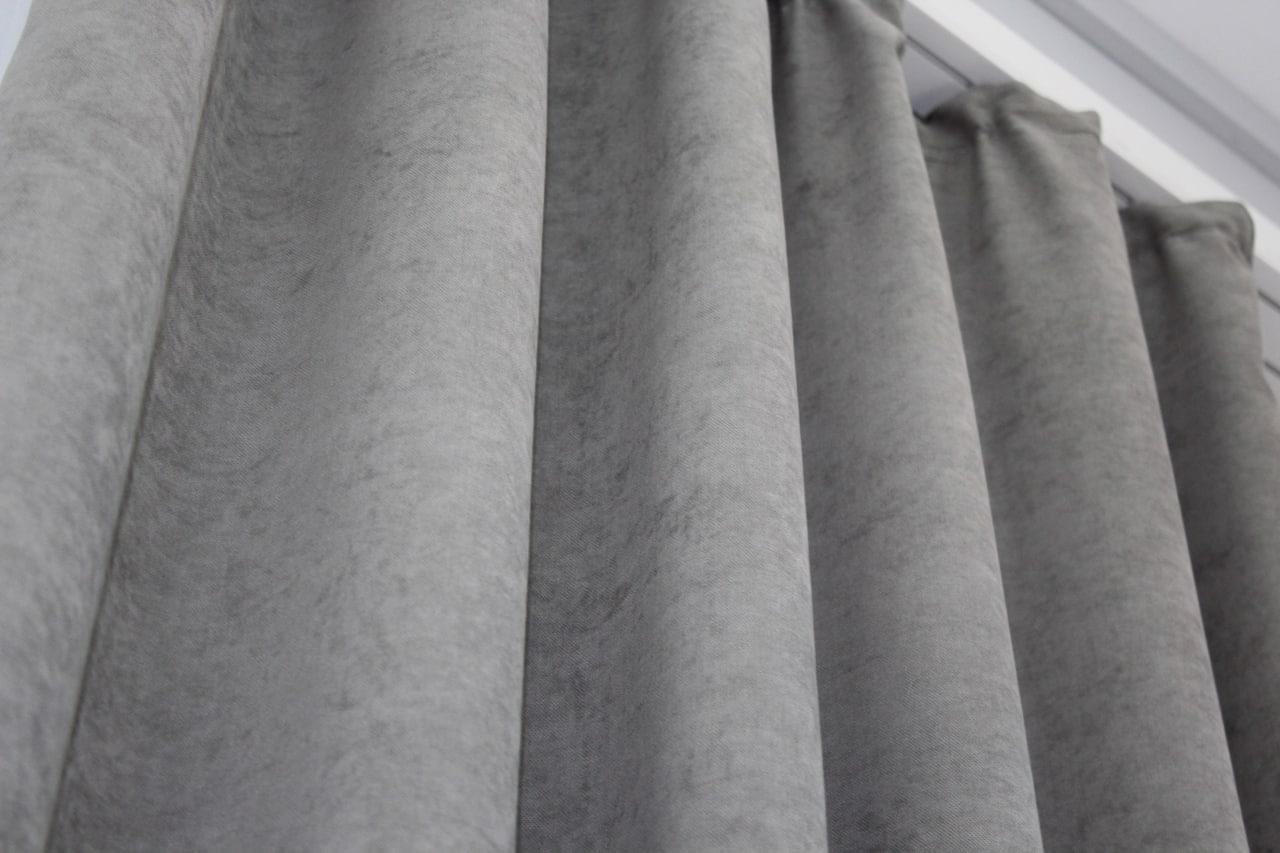 Комплект штор SPARTA микровелюр 1,5х2,7 м 2 шт. Серый - фото 7 Комплект штор SPARTA микровелюр 1,5х2,7 м 2 шт. Серый - фото 7