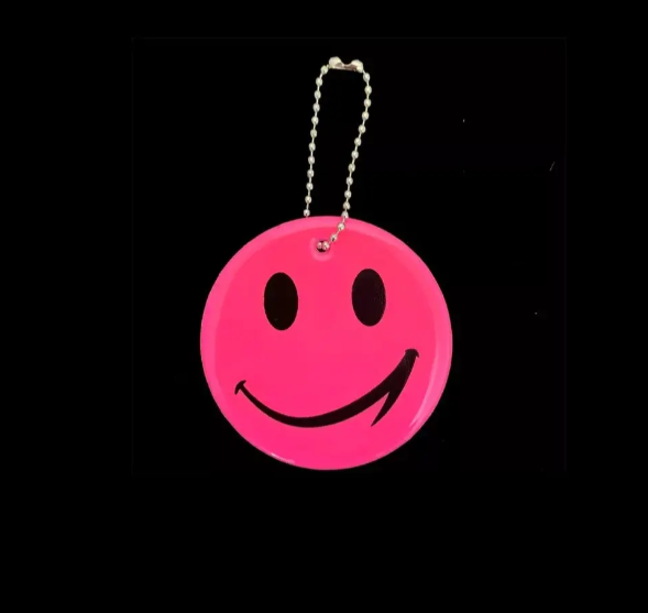 Брелок світловідбиваючий Смайл 65 мм Рожевий (35220/2) - фото 2 Брелок світловідбиваючий Смайл 65 мм Рожевий (35220/2) - фото 2