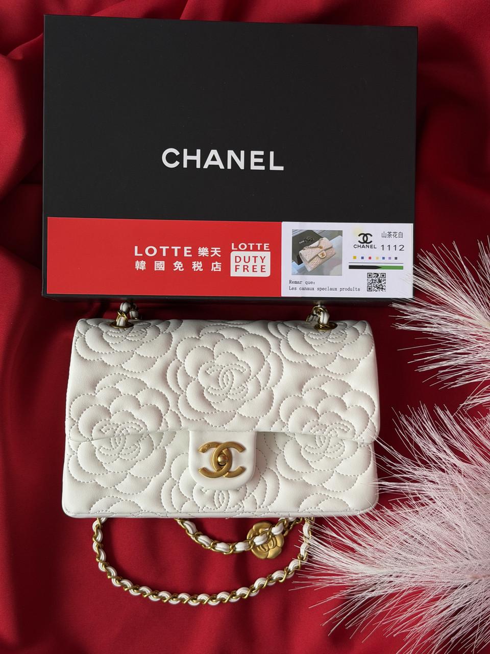 Сумка женская клатч через плечо Chanel Classic Double Flap Bag Camellia Золотой/Белый (3013165511) Сумка женская клатч через плечо Chanel Classic Double Flap Bag Camellia Золотой/Белый (3013165511)