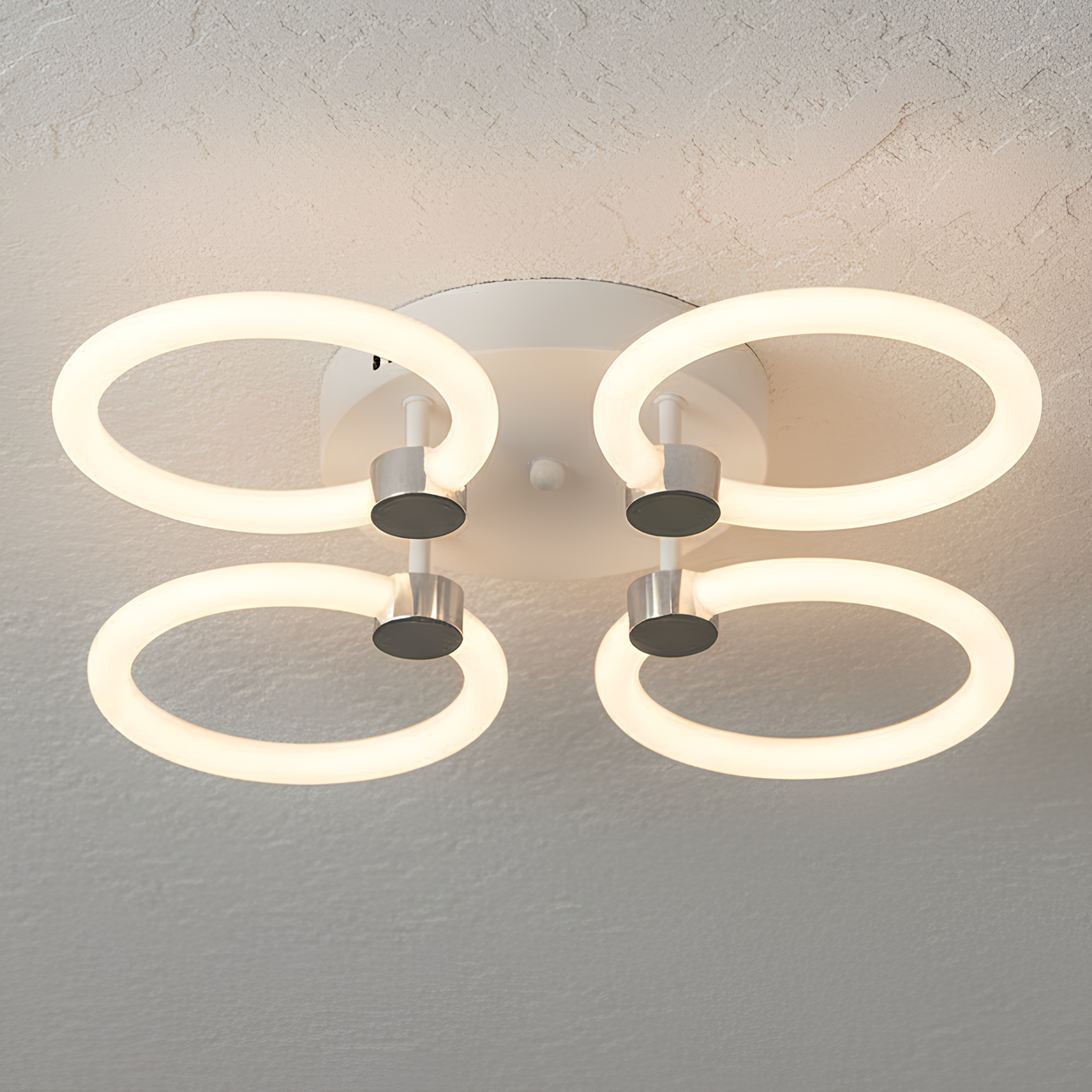 Люстра светодиодная Valeso 56W с рассеивателями-кольцами 3000-6500K с пультом Белый/Хром (G 2588/4 WT+CH)