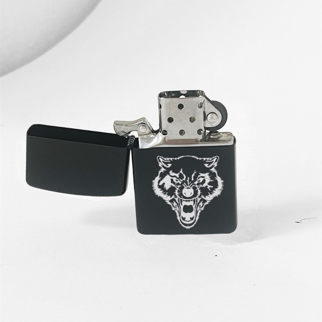 Запальничка бензинова з гравіюванням вовка Чорний (БЗЧ0004)