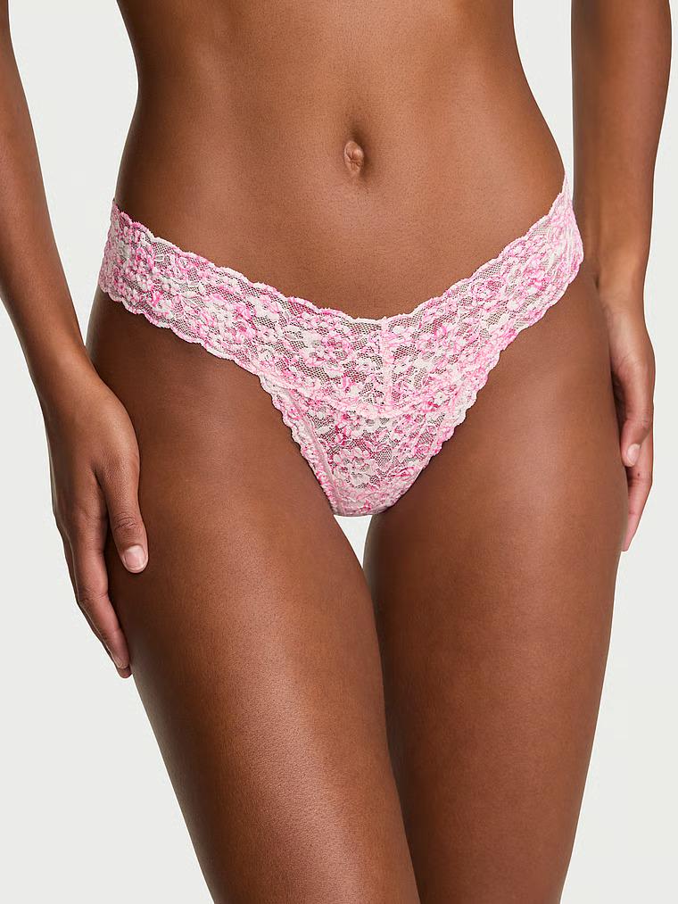 Трусики стринги Victoria's Secret Lace Thong Panty S Розовый (27119722)