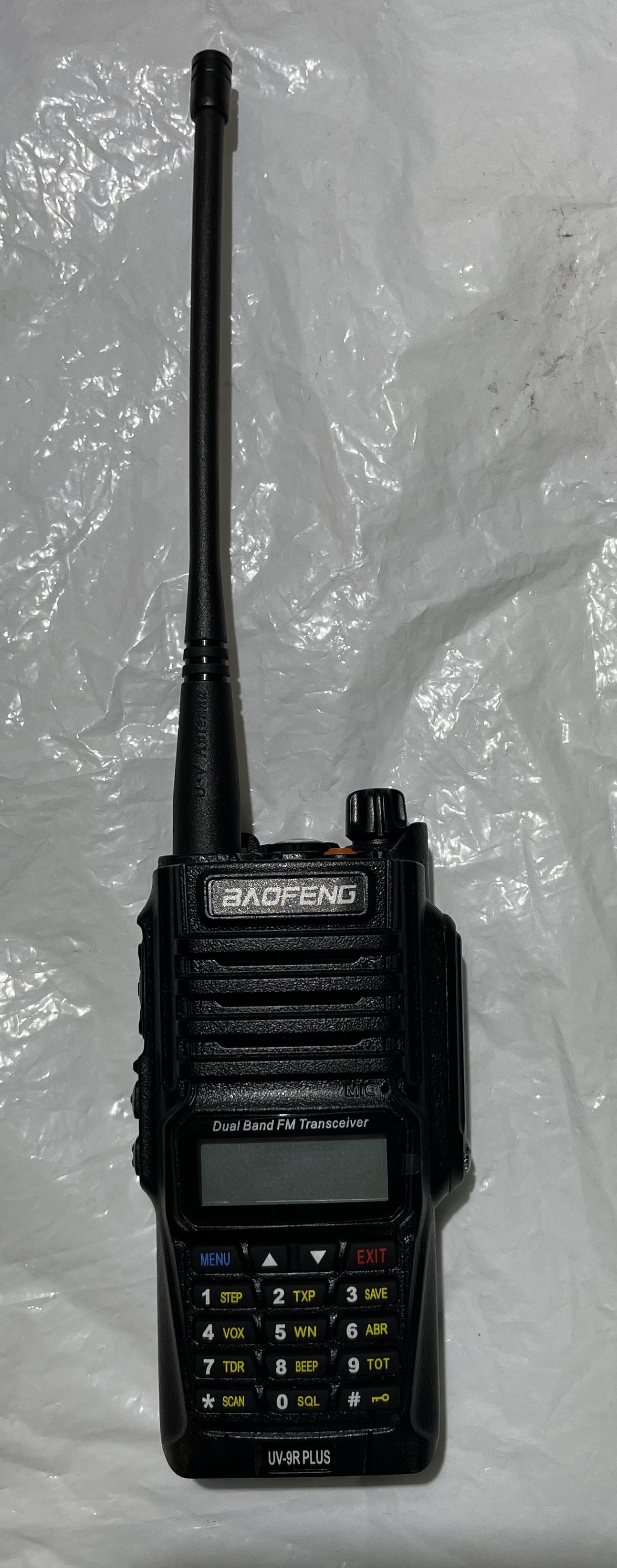 Рація Baofeng UV-9R Plus 8Вт Ip67 + FM + LED - фото 4 Рація Baofeng UV-9R Plus 8Вт Ip67 + FM + LED - фото 4