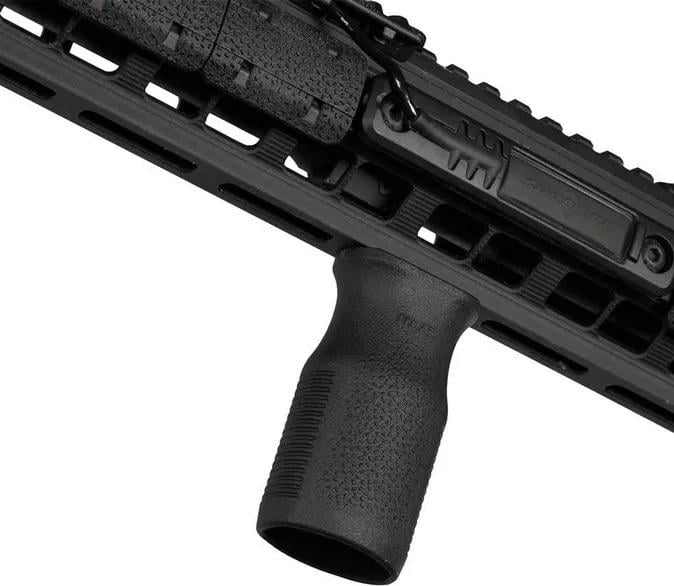 Рукоятка переноса огня Magpul MVG Vertical M-Lock Slot System Black (7000539) - фото 3 Рукоятка переноса огня Magpul MVG Vertical M-Lock Slot System Black (7000539) - фото 3