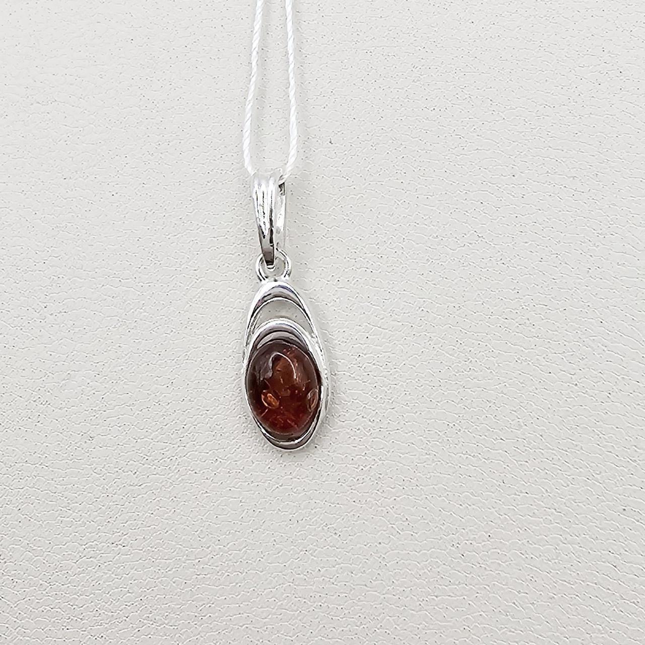 Серебряный кулон с янтарем 1,1 г (3000923021)