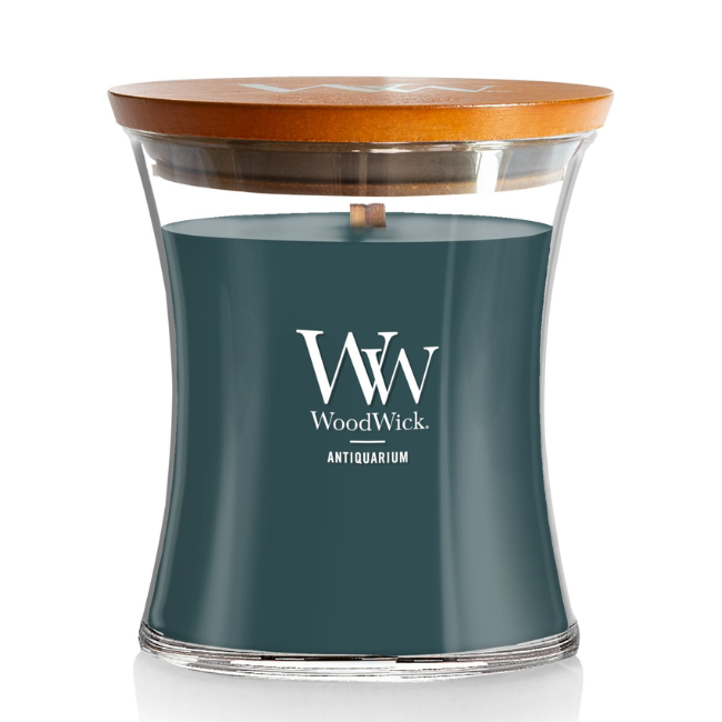 Свеча ароматическая Woodwick Medium Antiquarium с ароматом белого кардамона и табачных листьев 275 г (5038581162423)