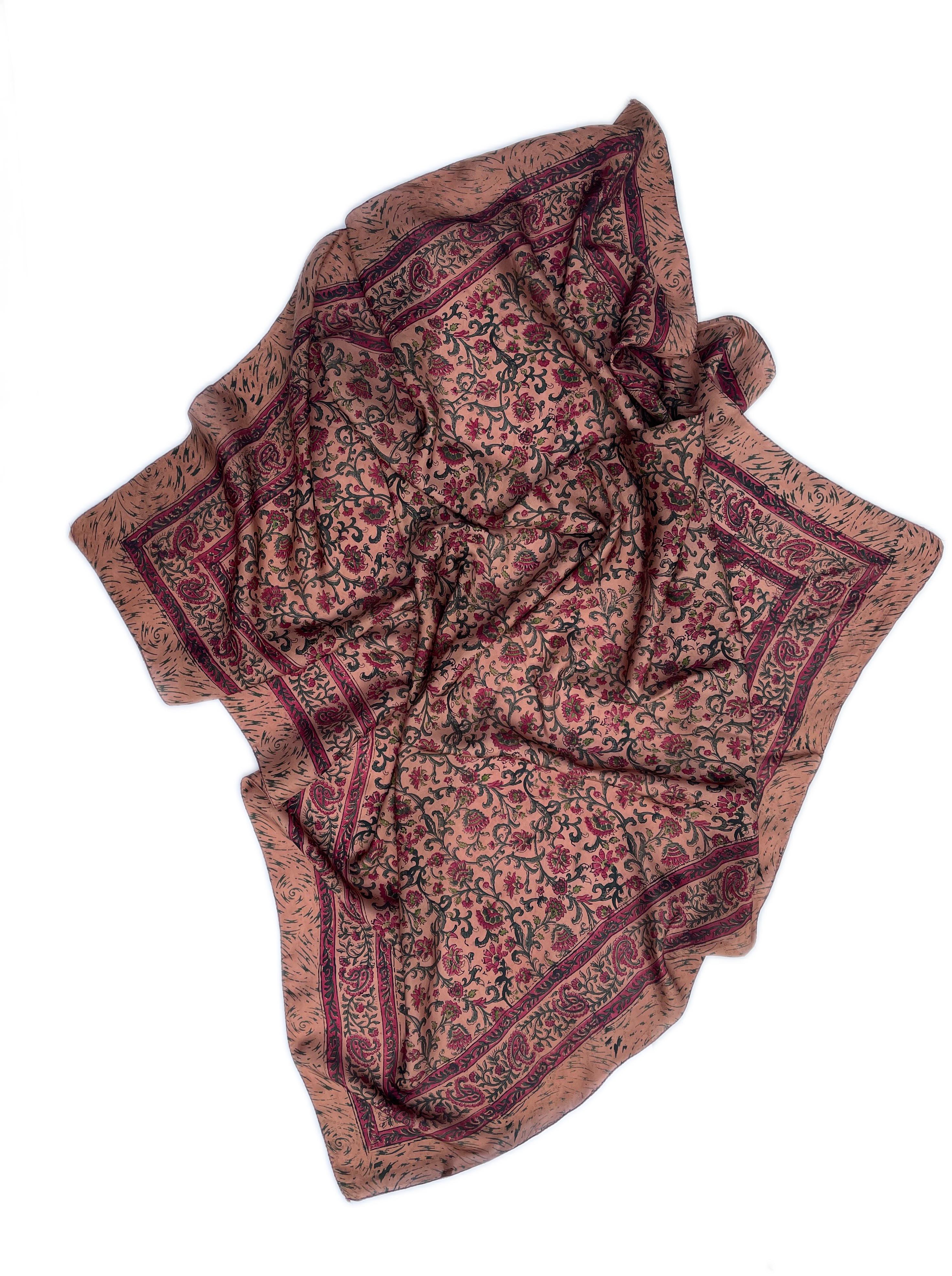 Натуральный шелковый платок Silk Route 100х100 см Нюдовый (704)