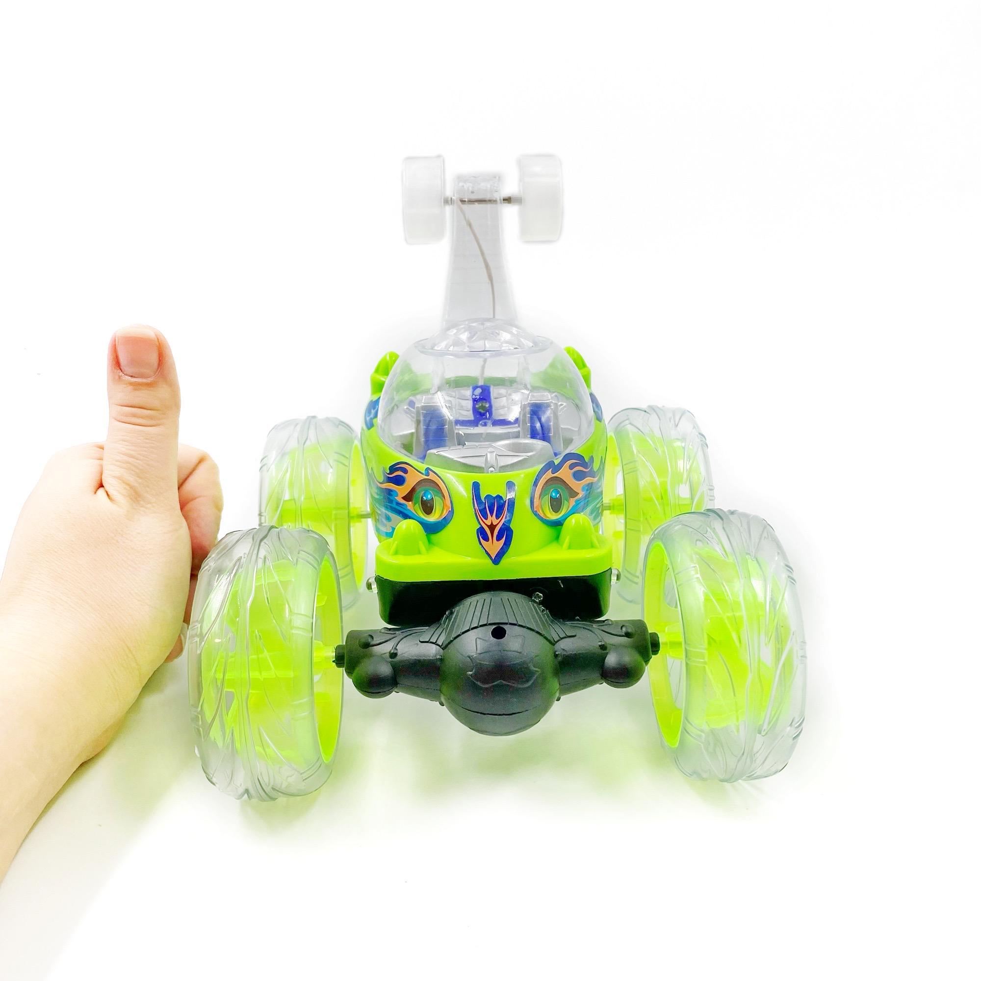 Машинка перевёртыш Jia Yue Toys на радиоуправлении с подсветкой 4,8 В 16 см Зеленый (77463z) - фото 4