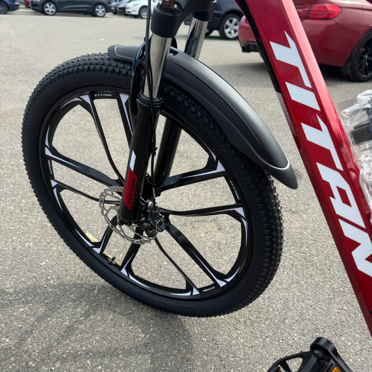 Велосипед подрібний на литих дисках Titan 26" Shadow 2025 15,5" Red/Black - фото 8