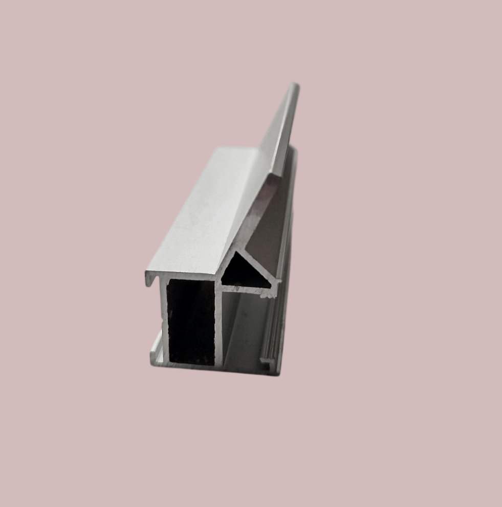 Профиль вертикальный UNICO 5,3 м/п в серебре (34060773)