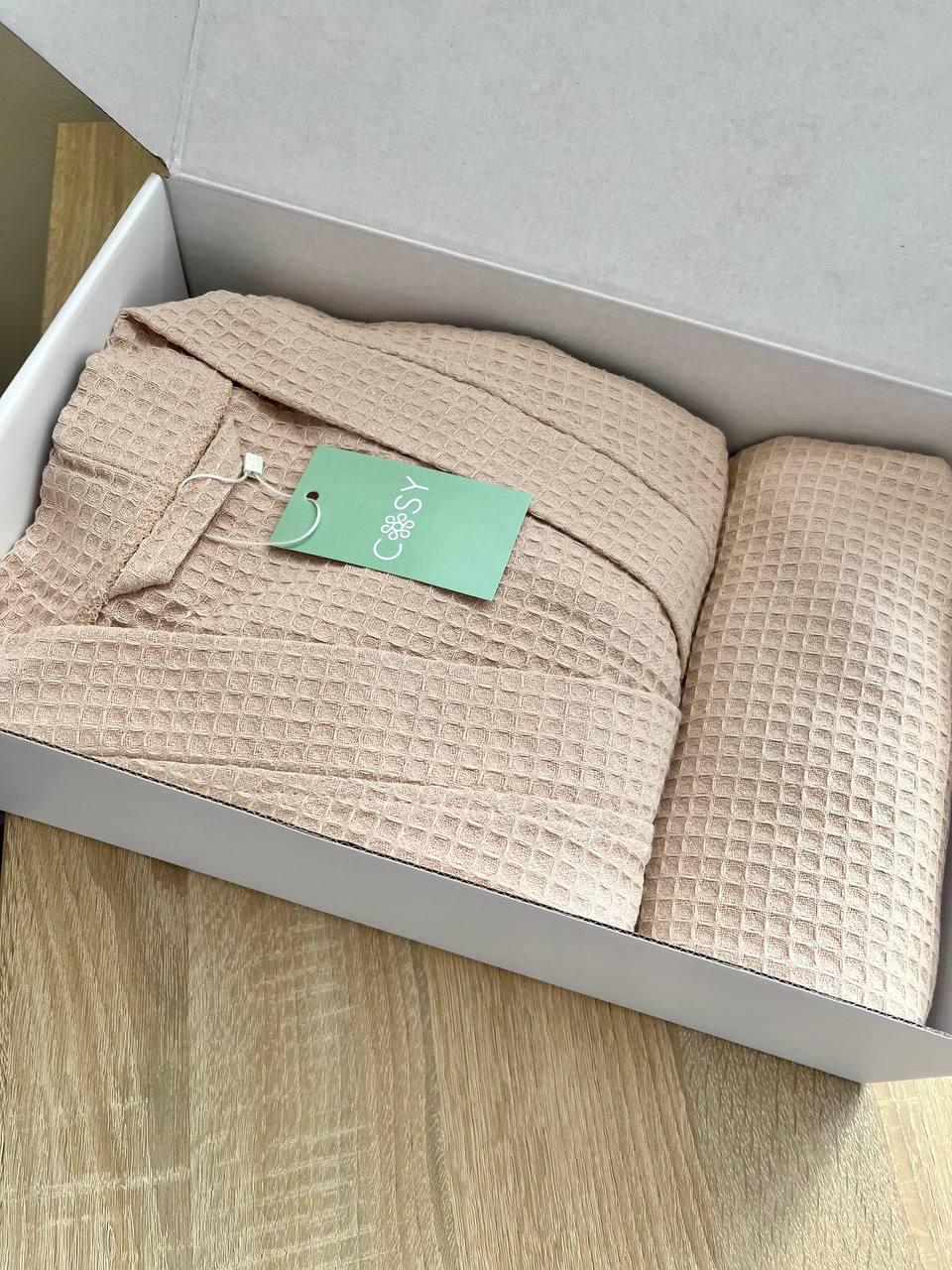 Подарочный набор мужской COSY вафельный халат с полотенцем в коробке L Бежевый (822+Cb311) - фото 3