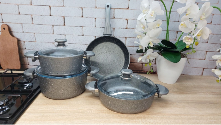 Набір посуду з сотейником та сковорідкою OMS з антипригарним покриттям для індукціі 7 предметів Сірий (3005 -ind) - фото 5 Набір посуду з сотейником та сковорідкою OMS з антипригарним покриттям для індукціі 7 предметів Сірий (3005 -ind) - фото 5