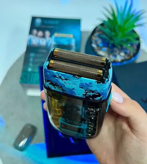 Электробритва VGR V-352 двойная сетка/титановые лезвия LED дисплей IPX5/USB Type-C (ML-05047) - фото 3 Электробритва VGR V-352 двойная сетка/титановые лезвия LED дисплей IPX5/USB Type-C (ML-05047) - фото 3