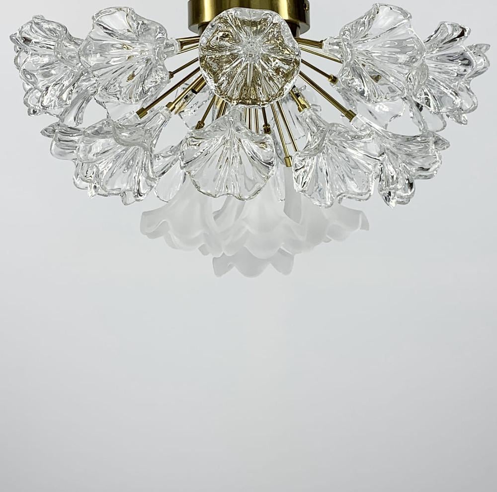 Светильник потолочный модель изысканной серии с декоративными цветами Ø 60 см (C 9002)