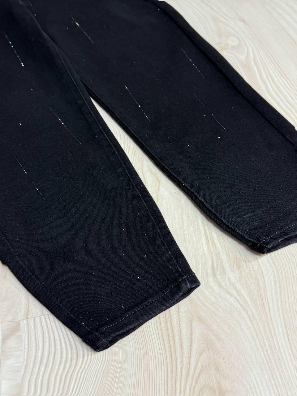 Джинсы женские Ladyn 836 MOM на резинке рассыпь камней большие размеры р. 42 Черный (5118) - фото 7 Джинсы женские Ladyn 836 MOM на резинке рассыпь камней большие размеры р. 42 Черный (5118) - фото 7