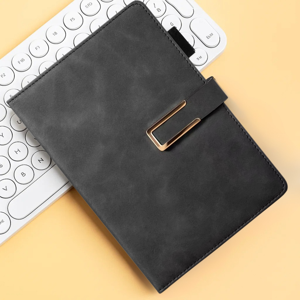 Дневник планер с ручкой на 100 листов в мягкой обложке формат А5 Черный - фото 1